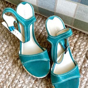 VIA SPIGA Blue Green Wedge Sandals